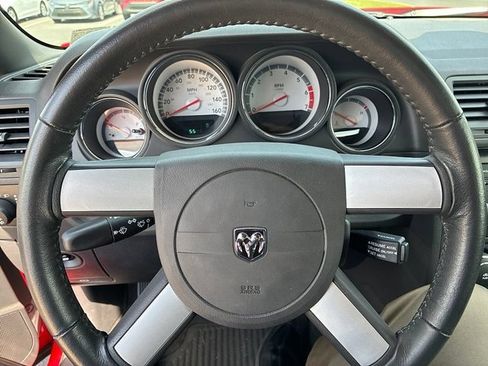 Used 2010 Dodge Challenger R/T RWD image 27