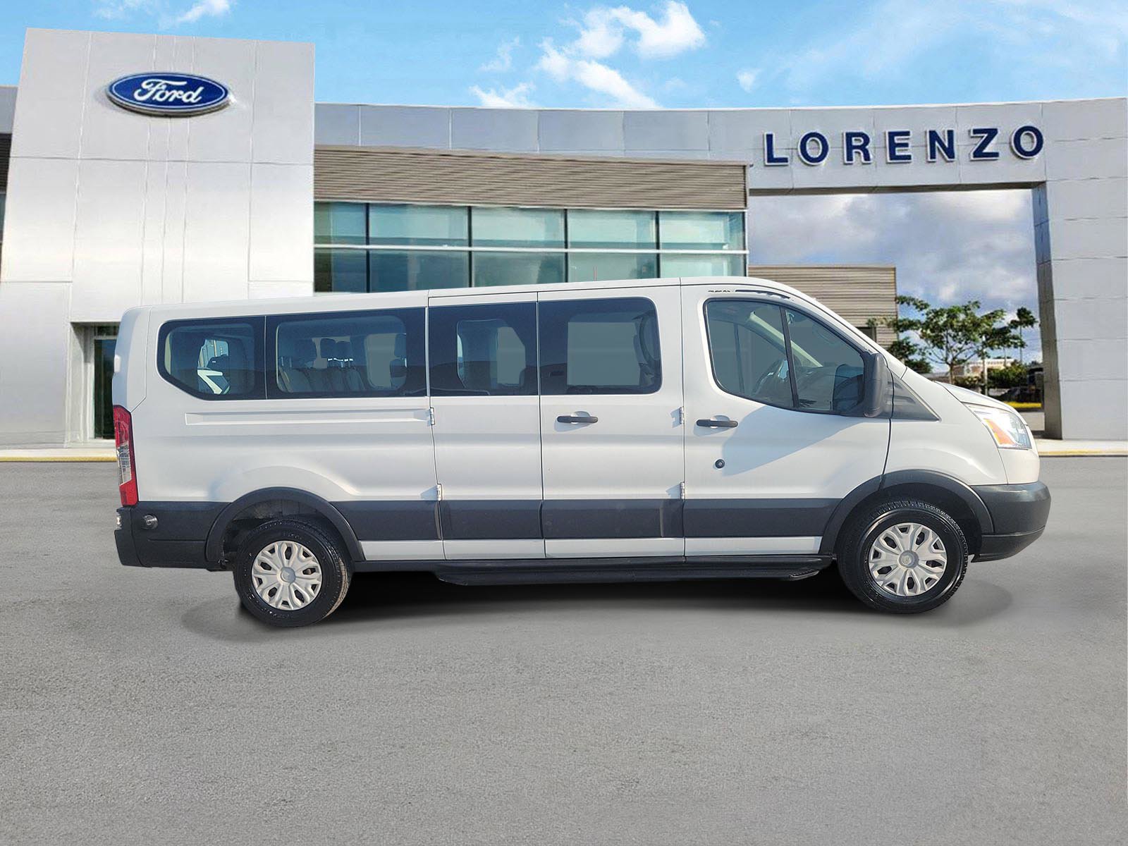 Used 2018 Ford Transit 350 XLT RWD image 4