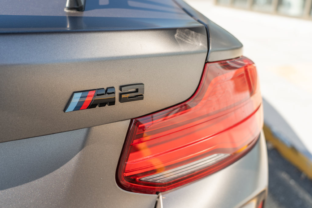 Used 2018 BMW M2 RWD image 9