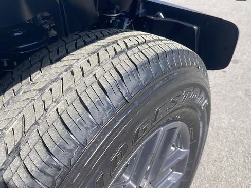 New 2026 Jeep Gladiator Sport image 10