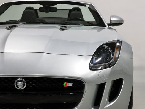 Used 2014 Jaguar F-TYPE S image 34