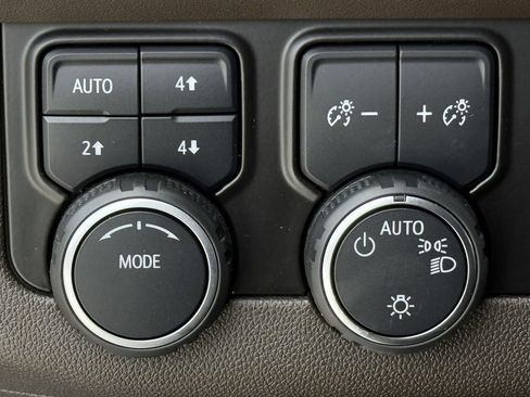 Certified 2022 Chevrolet Tahoe LT w/ LT Signature Package image 20