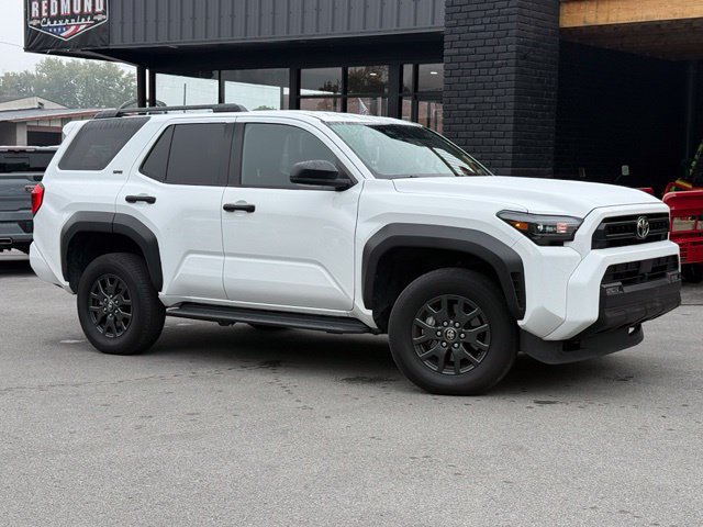 Used 2025 Toyota 4Runner SR5 AWD/4WD image 2