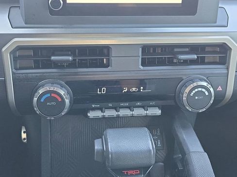 Used 2024 Toyota Tacoma TRD Sport image 23