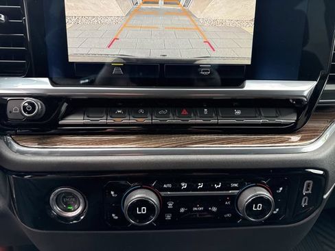 Used 2024 Chevrolet Silverado 1500 LT AWD/4WD image 19
