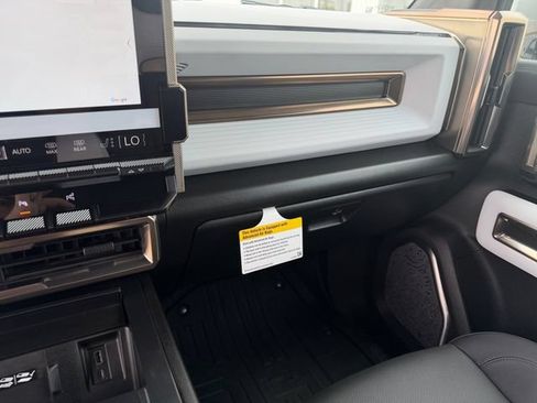 Used 2025 GMC Hummer EV 3X AWD/4WD image 35