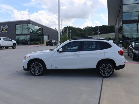 Used 2013 BMW X1 xDrive35i image 2