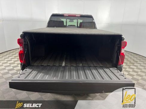Used 2025 Chevrolet Silverado 1500 LT w/ Z71 Off-Road Package AWD/4WD image 11