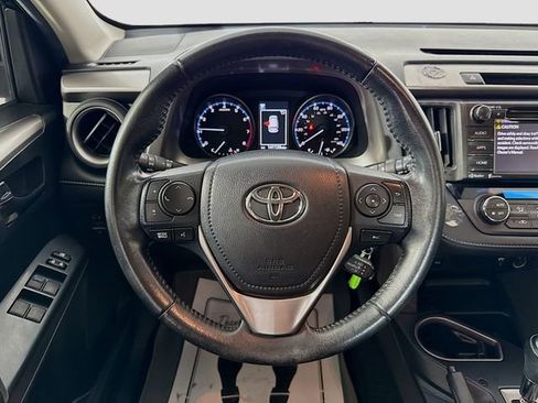 Used 2017 Toyota RAV4 XLE image 11