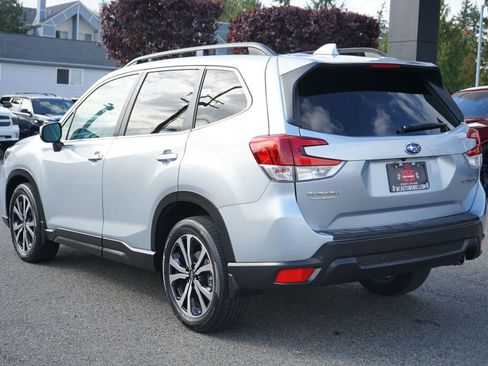 Used 2020 Subaru Forester Limited image 3