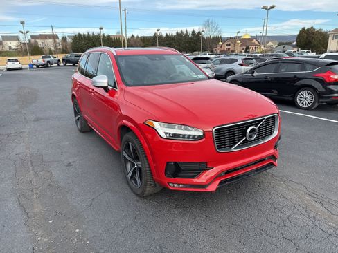 Used 2017 Volvo XC90 T5 R-Design w/ Vision Package image 8