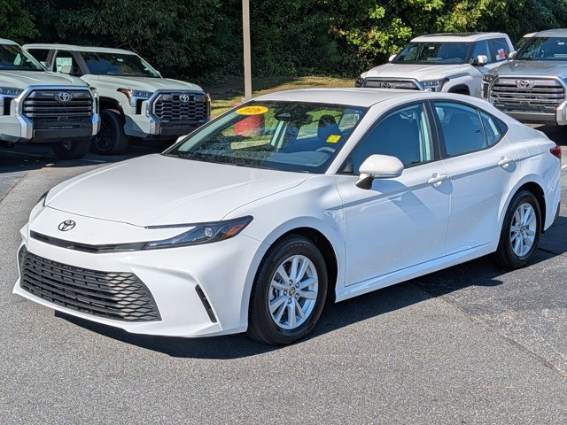 Used 2026 Toyota Camry LE FWD image 3