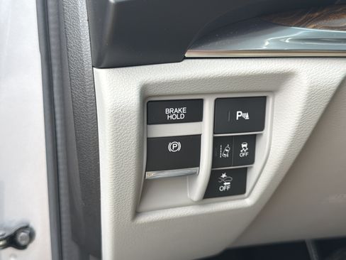Used 2020 Acura MDX FWD w/ Technology Package image 14