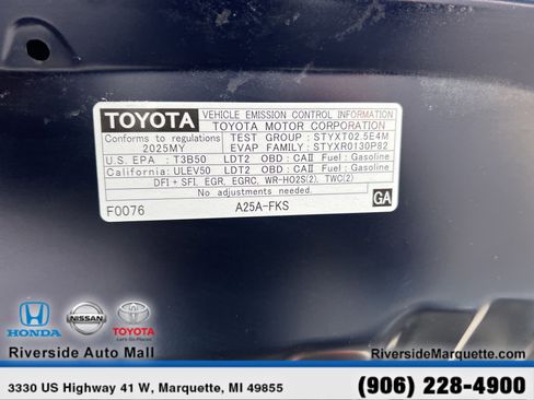 Used 2025 Toyota RAV4 XLE AWD/4WD image 14