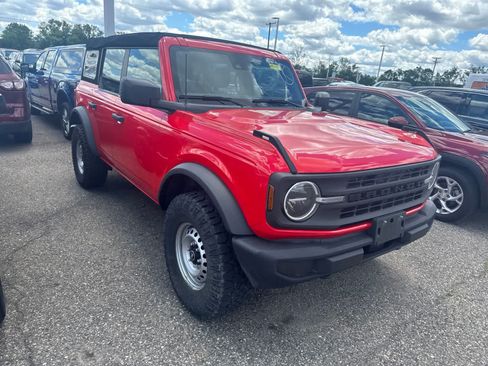 Used 2023 Ford Bronco 4-Door AWD/4WD image 26