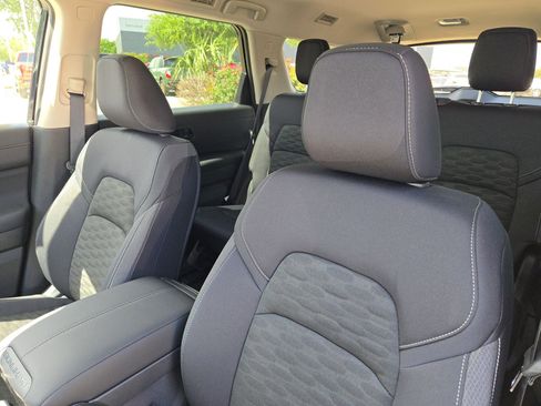 New 2026 Nissan Pathfinder SV FWD image 9