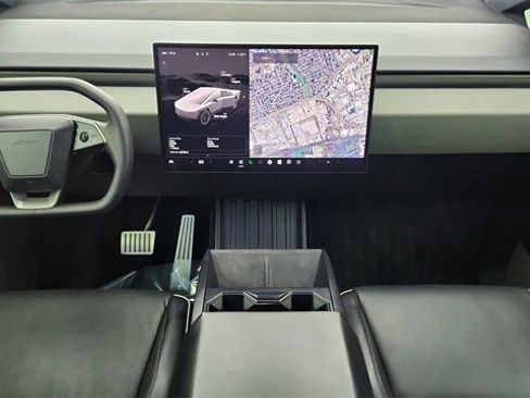 Used 2025 Tesla Cybertruck AWD Crew Cab image 82