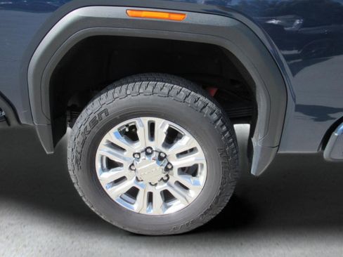 Used 2022 GMC Sierra 2500 Denali image 4