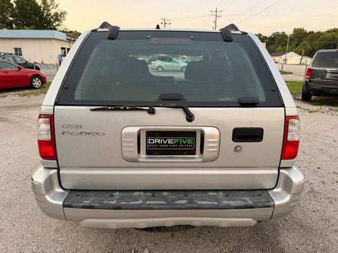 Used 2003 Isuzu Rodeo S RWD image 4