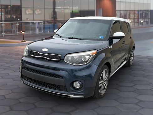Used 2018 Kia Soul + image 19