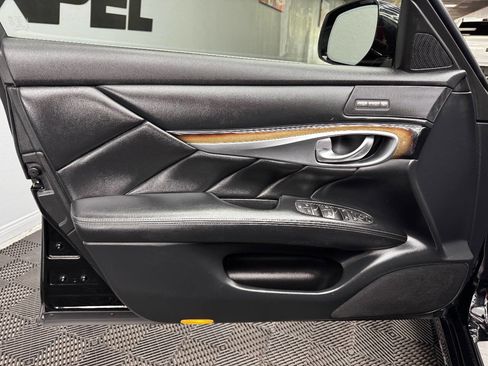 Used 2015 INFINITI Q70 L 3.7 w/ Deluxe Touring Package image 36