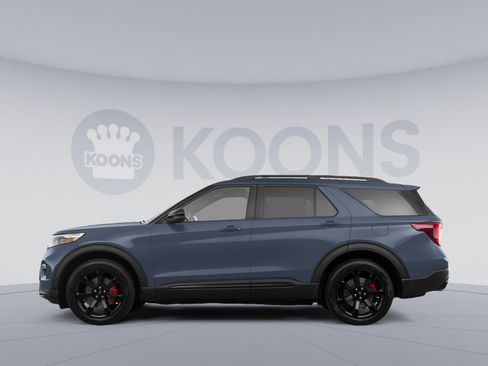 Used 2021 Ford Explorer ST w/ Equipment Group 401A AWD/4WD image 2