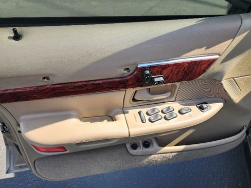 Used 2001 Mercury Grand Marquis LS image 10