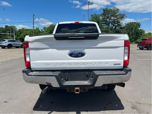 Used 2018 Ford F250 XLT w/ Snow Plow Prep Package AWD/4WD image 15