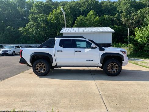 New 2025 Toyota Tacoma 4x4 Double Cab Hybrid w/ Tow Tech Package image 3