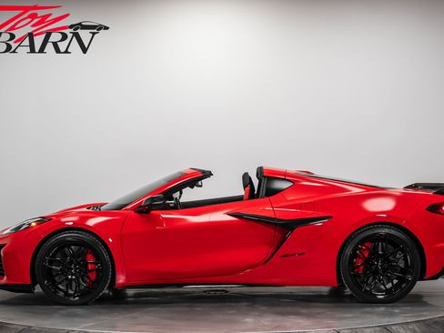 Used 2024 Chevrolet Corvette Z06 w/ Stealth Interior Trim Package image 2