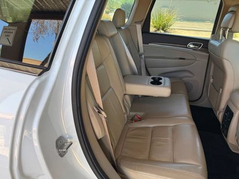 Used 2014 Jeep Grand Cherokee Limited AWD/4WD image 28