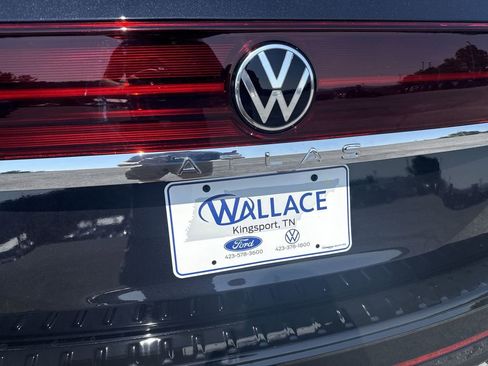 New 2025 Volkswagen Atlas SEL Premium R-Line AWD/4WD image 6