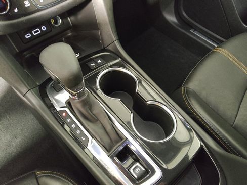 Used 2022 Chevrolet Equinox Premier image 26