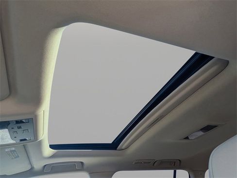 Used 2018 Lexus LX 570 4WD image 18