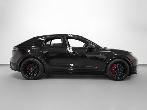 New 2025 Porsche Macan Turbo Electric image 13