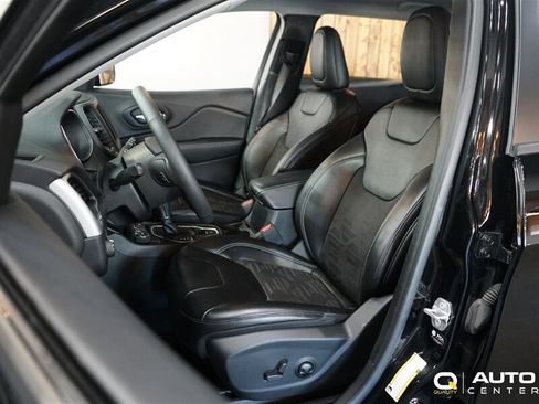 Used 2022 Jeep Cherokee Sport AWD/4WD image 15