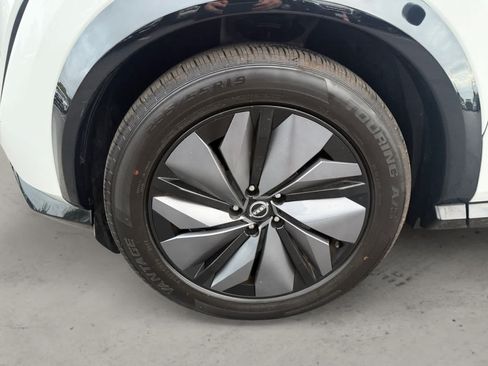 Used 2023 Nissan Ariya FWD image 11