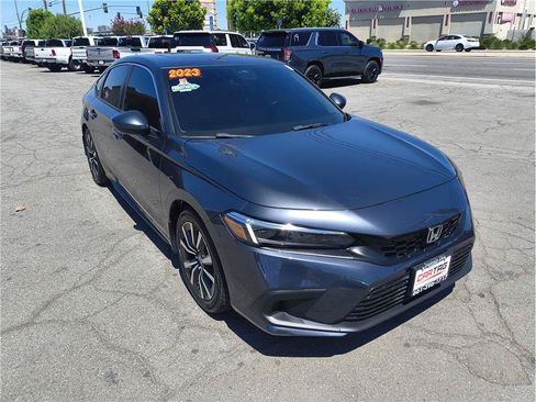 Used 2023 Honda Civic EX-L image 2