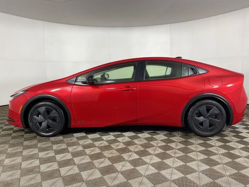 Used 2026 Toyota Prius LE image 4