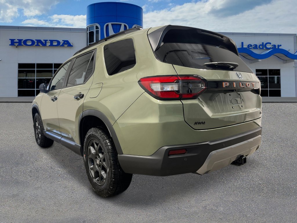 New 2026 Honda Pilot TrailSport image 3