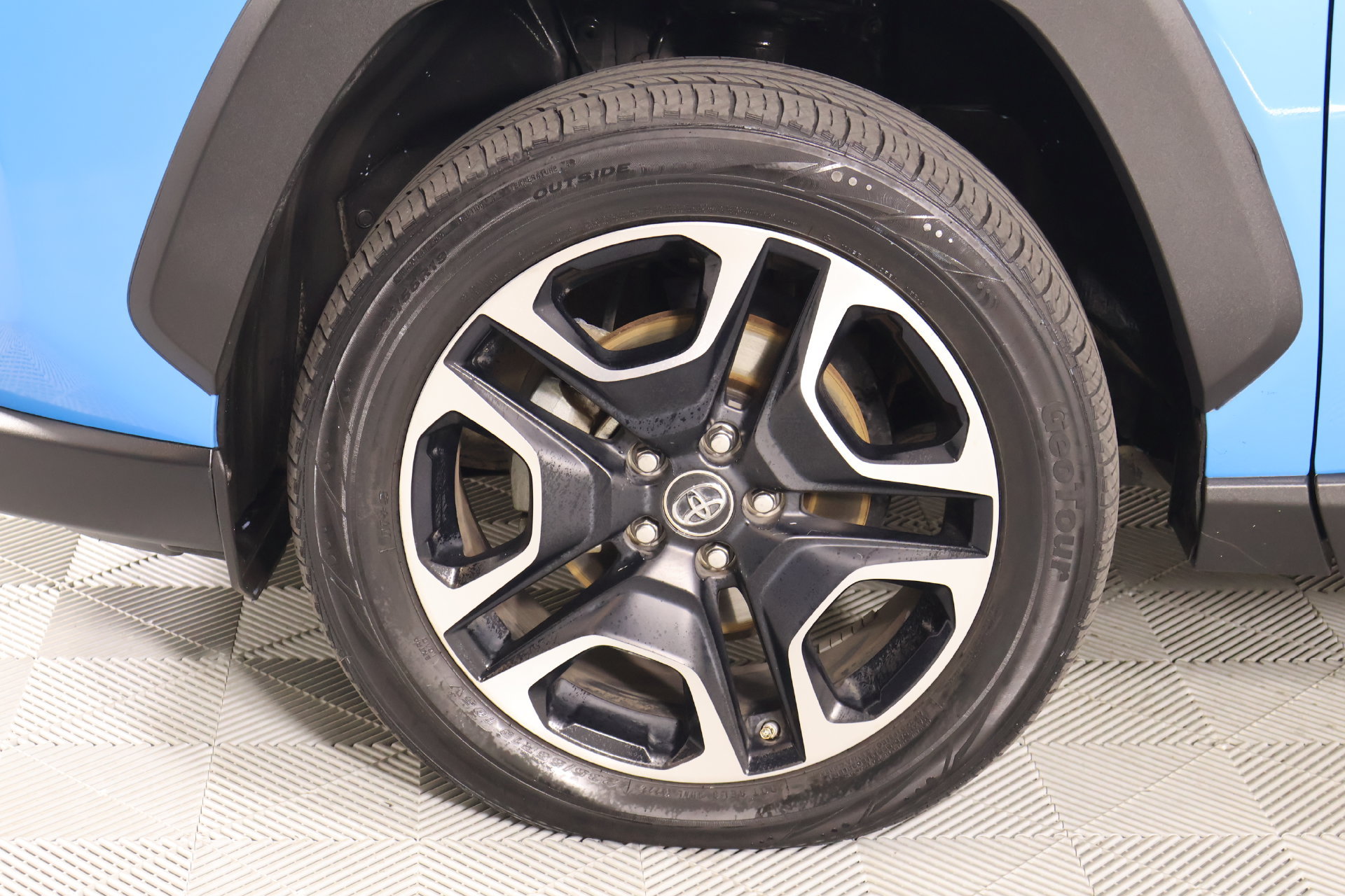 Used 2019 Toyota RAV4 Adventure w/ Advanced Technology Package AWD/4WD image 19