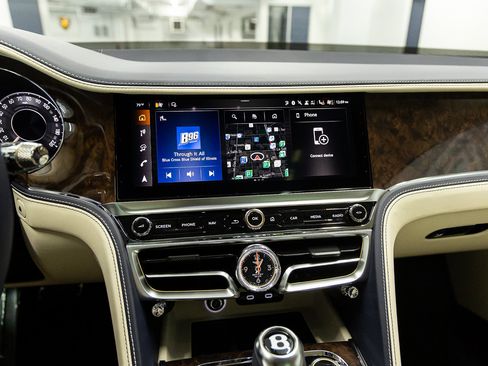 New 2026 Bentley Flying Spur Plug-In Hybrid AWD/4WD image 40