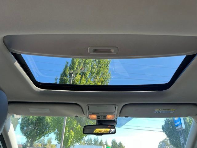 Used 2017 Honda Odyssey EX-L image 17