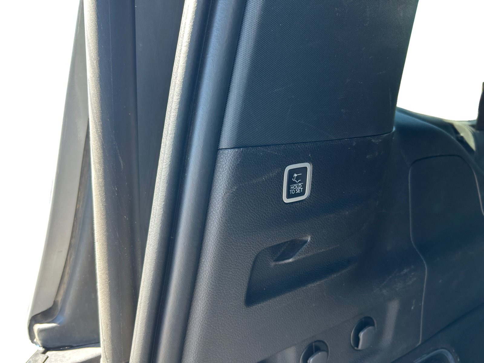 Used 2024 Jeep Wagoneer L Series II w/ Flexible Seating Group RWD image 25