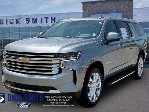 Used 2023 Chevrolet Suburban High Country RWD image 1