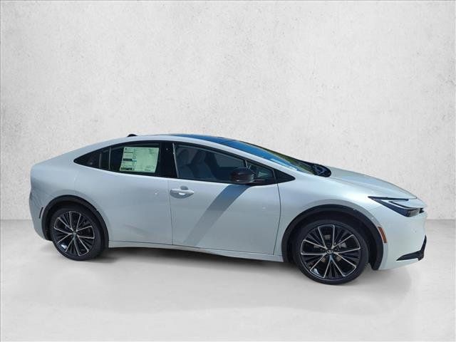New 2027 Toyota Prius Limited FWD image 4