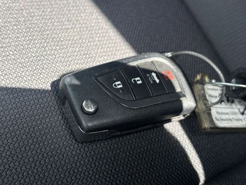 Used 2025 Toyota Corolla LE image 23