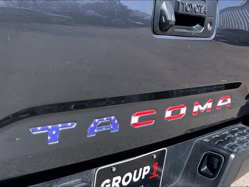 Used 2019 Toyota Tacoma SR w/ SR Convenience Package image 27