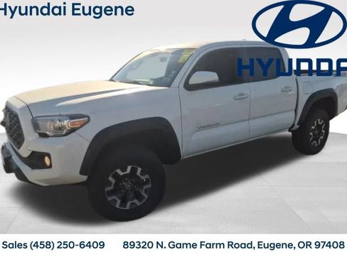 Used 2022 Toyota Tacoma TRD Off-Road AWD/4WD image 1