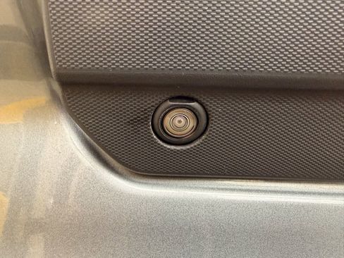 Used 2019 Chevrolet Silverado 1500 Custom Trail Boss w/ Custom Convenience Package image 7